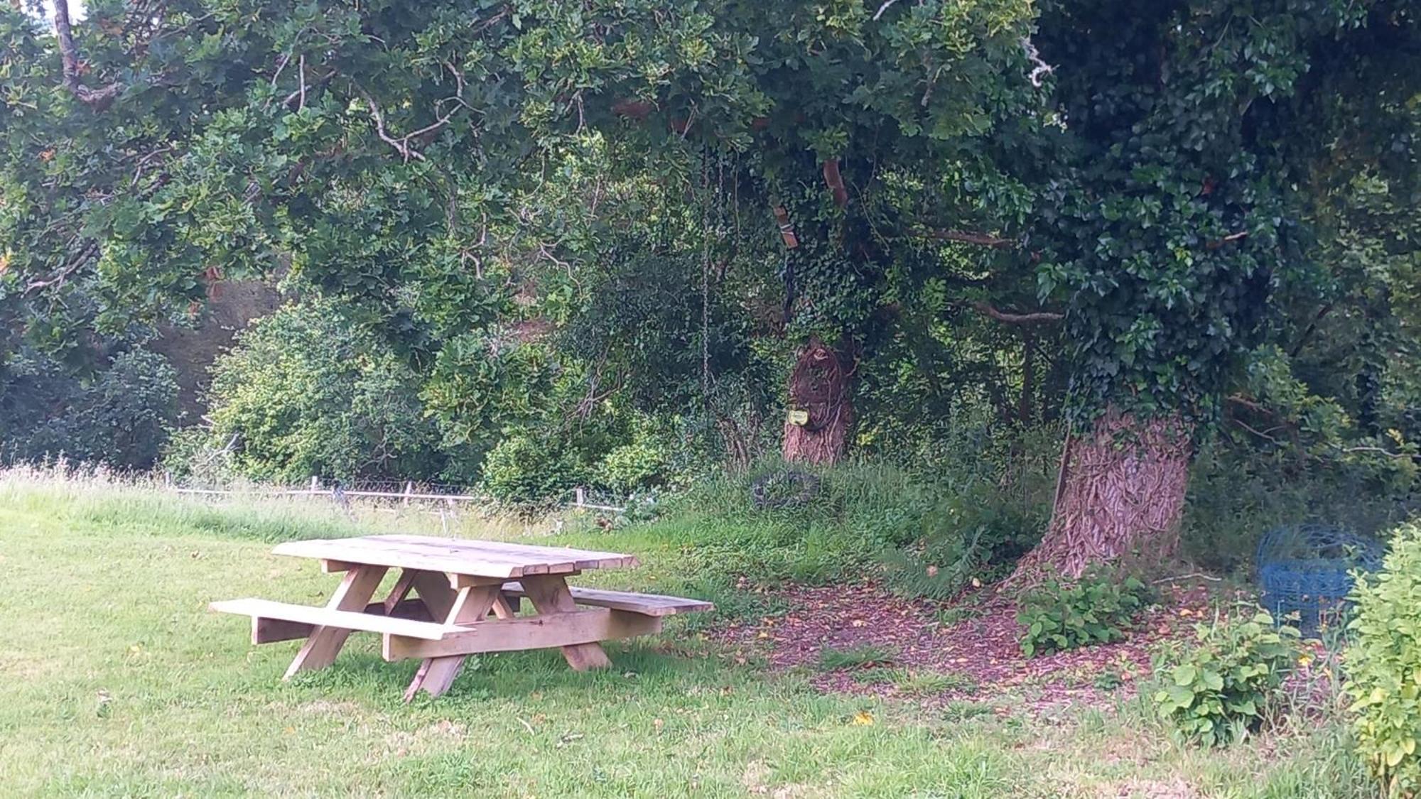 Tente Insolite En Pleine Nature Treduder Exteriör bild